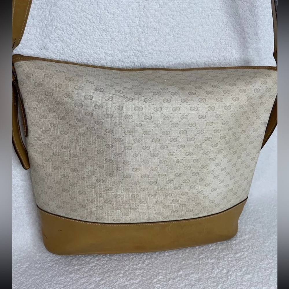 Gucci Vintage Canvas & Leather Bucket Shoulder Bag - Picture 4 of 16